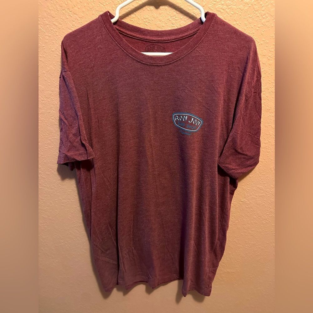 Ron Jon maroon shirt